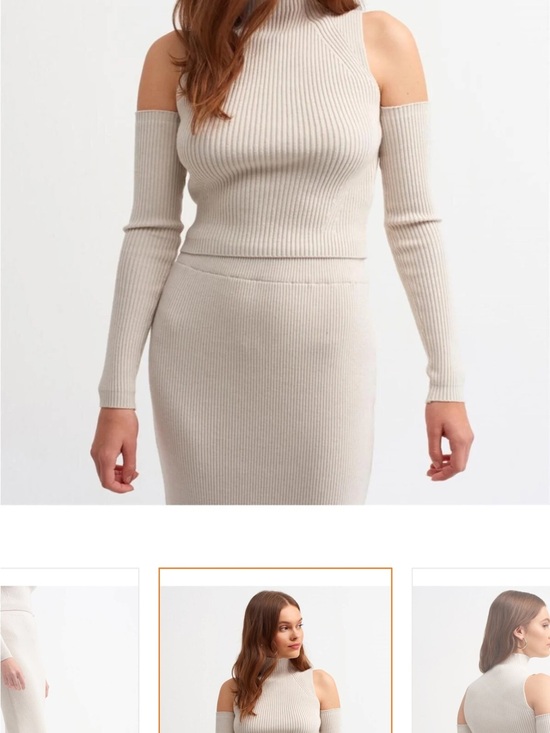 Sweaters - Knit Dress in Beige Cold-Shoulder Ribbed